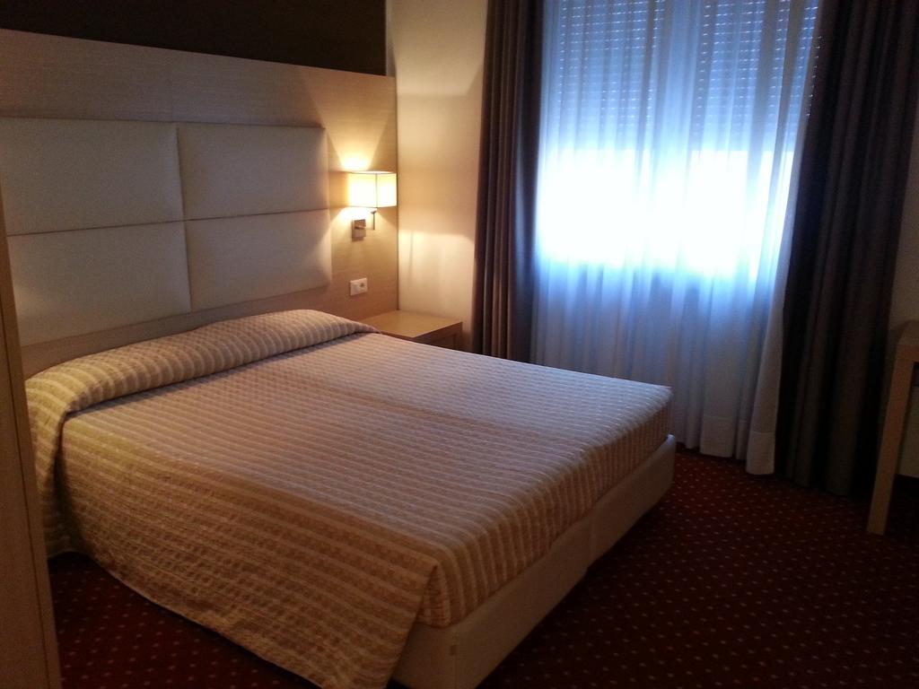 Hotel Regina Bolzano Quarto foto